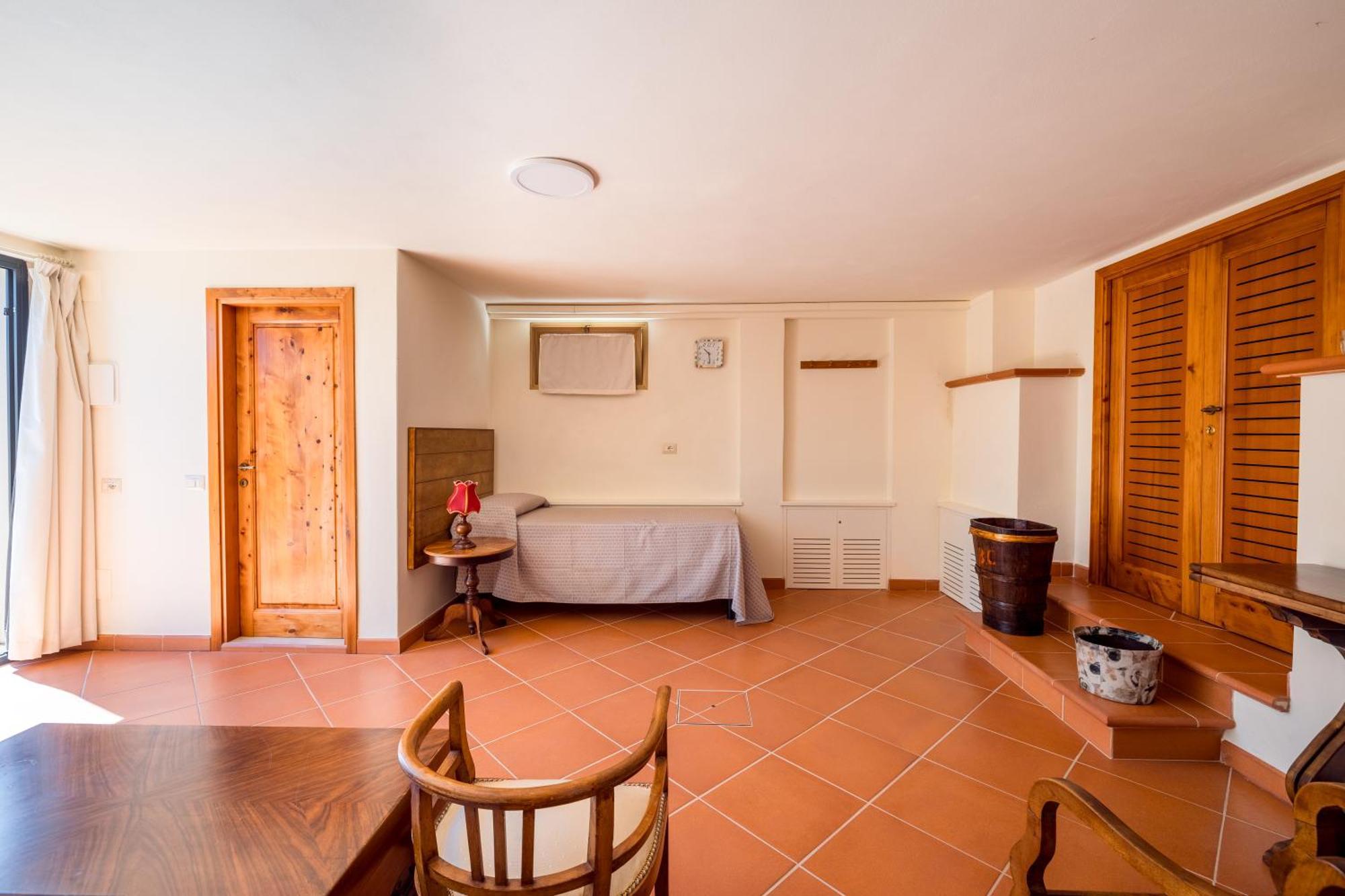 La Catena Apartment With Pool Ulignano Luaran gambar
